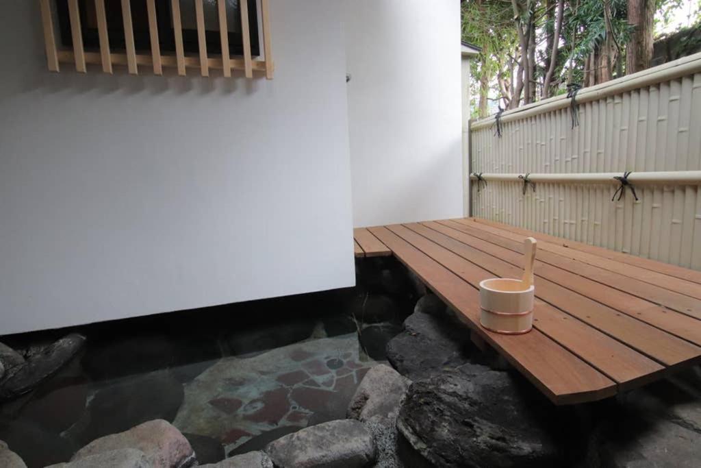 Yamaguchi House,historic Private House With Open-air Hot Springs Villa *